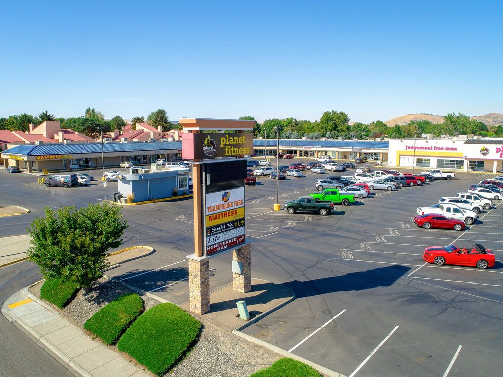 731 N Columbia Center Blvd, Kennewick, WA 99336