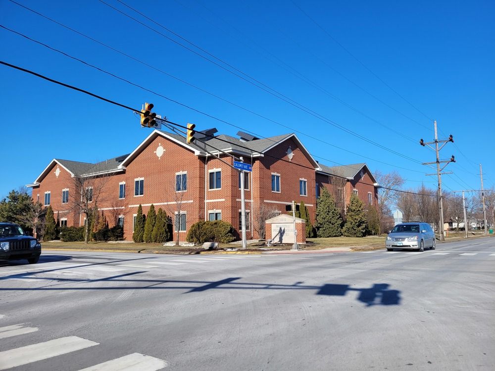 8840 Calumet Ave, Munster, IN 46321