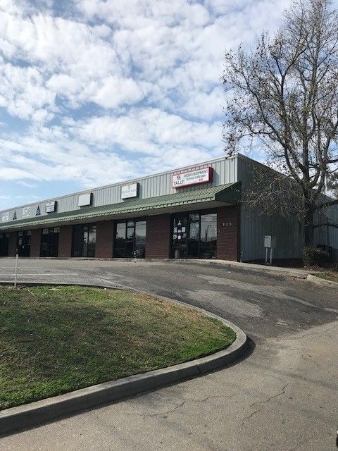 720 Capital Cir NE, Tallahassee, FL 32301