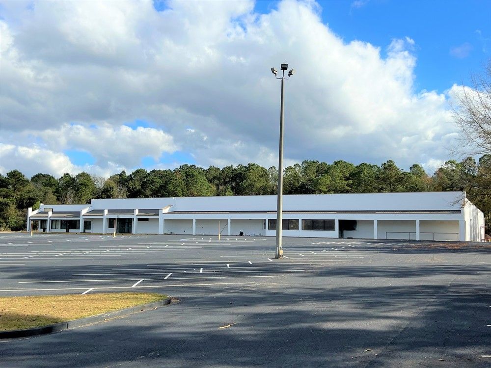1327 W Jackson St, Thomasville, GA 31792