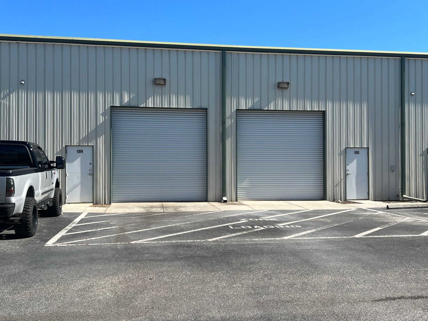 3240 59th Drive East, Units 104&105 Bradenton FL 34203