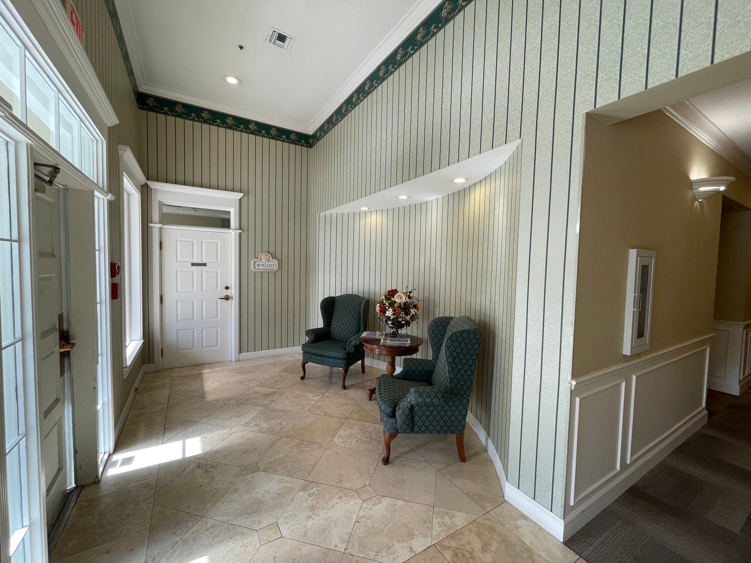 8830 S. Tamiami Trail Sarasota FL 34231