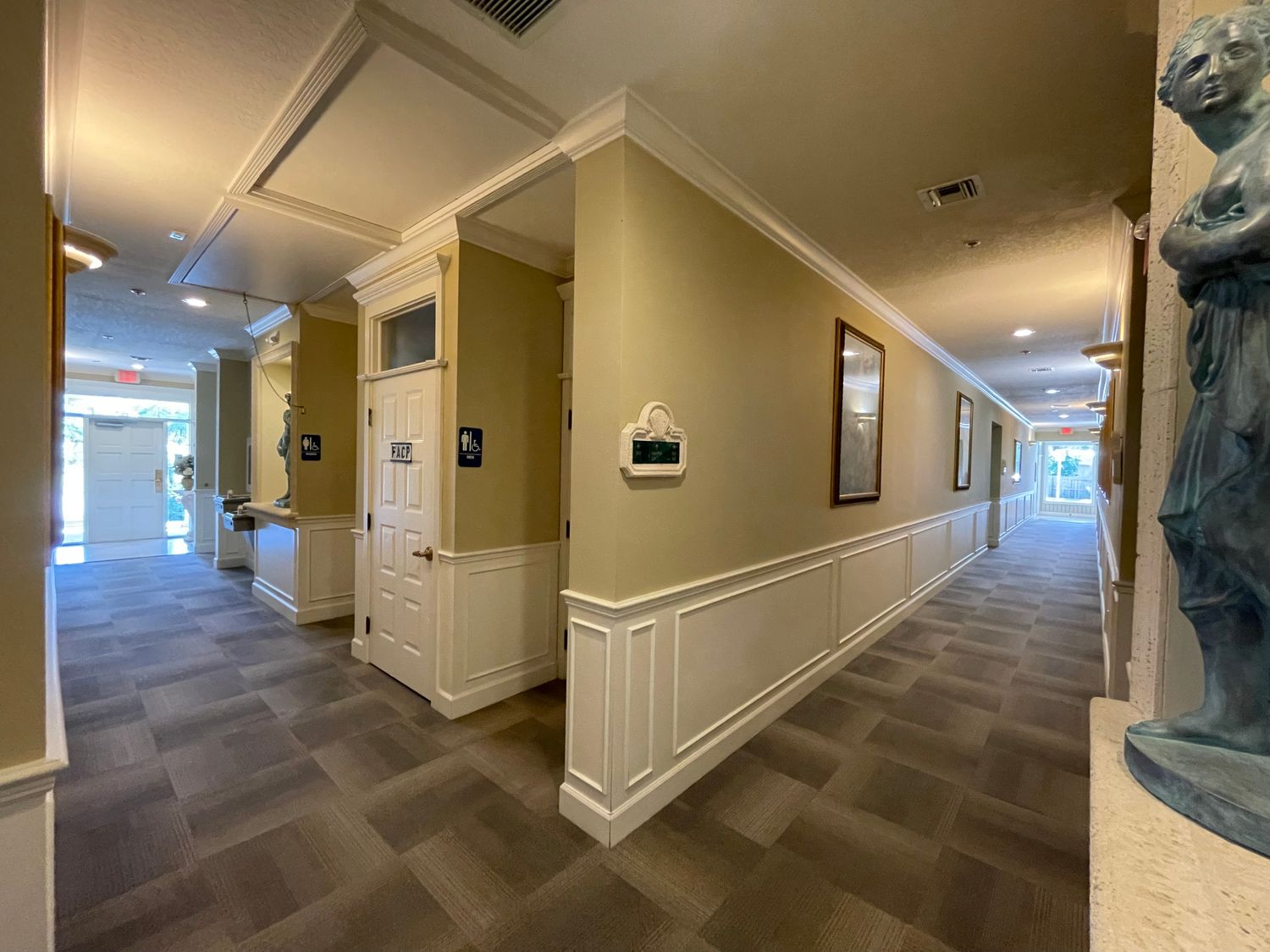 8830 S. Tamiami Trail Sarasota FL 34231