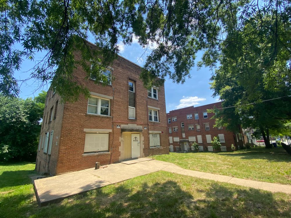 711-719 49th Street NE