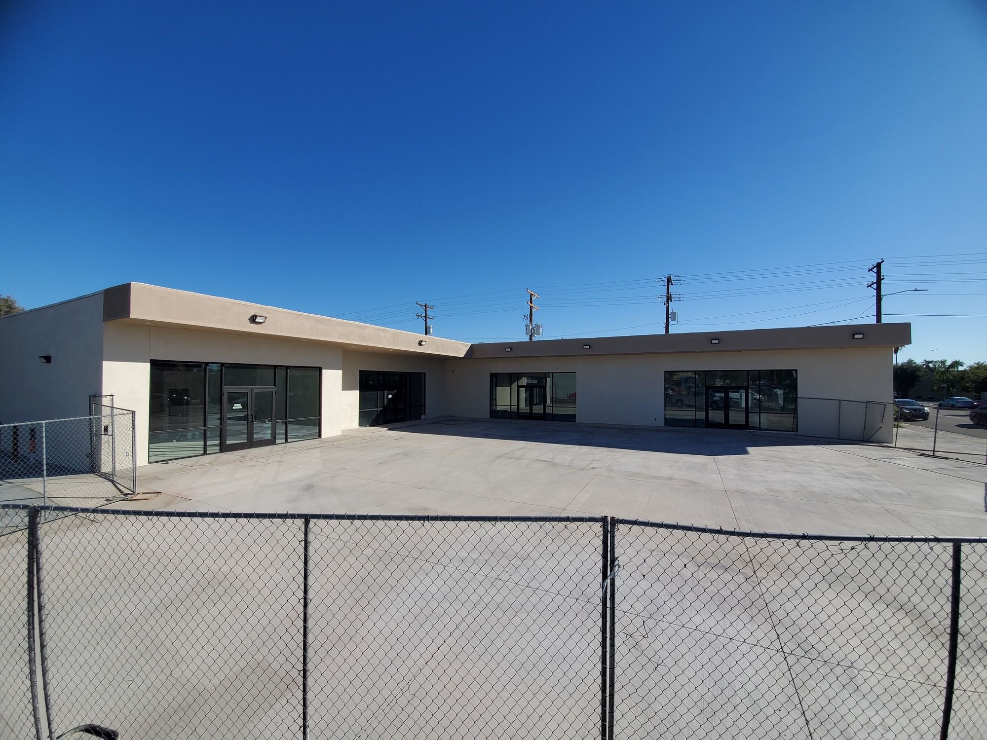 3201 E Oak St, Phoenix, AZ 85008