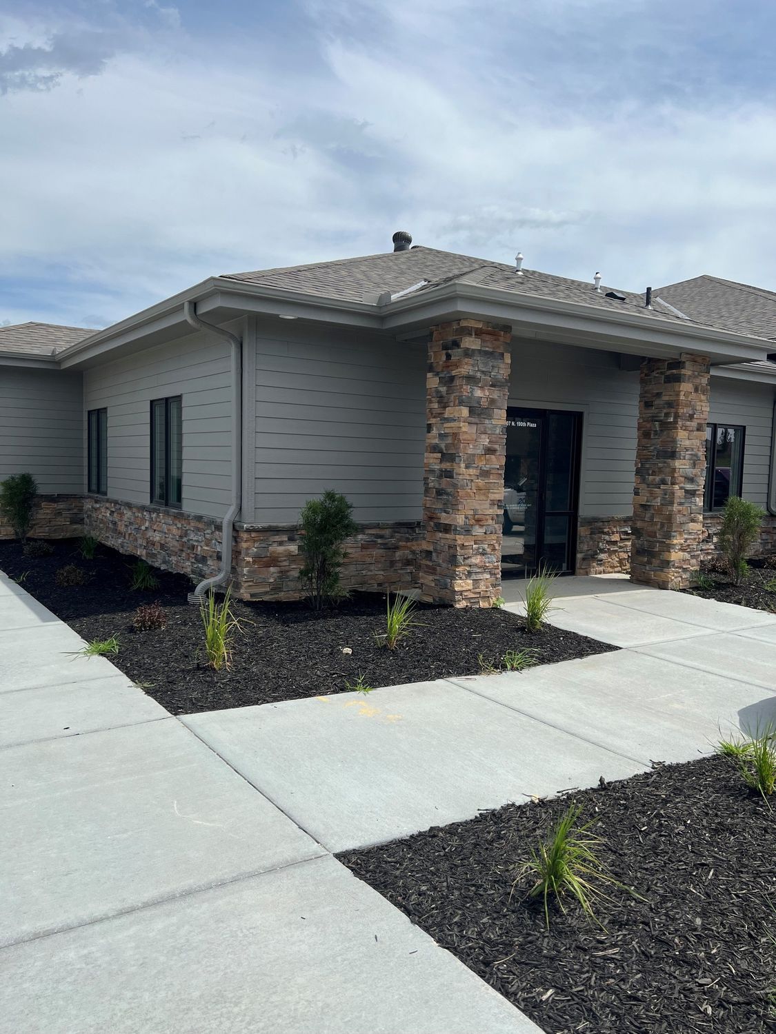 3307 N 190Th Plz, Elkhorn, NE 68022
