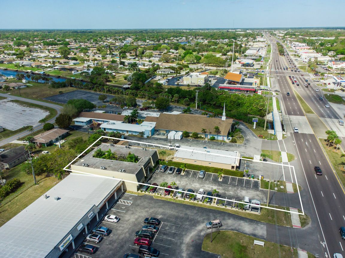 2595 Tamiami Trail Port Charlotte FL 33952