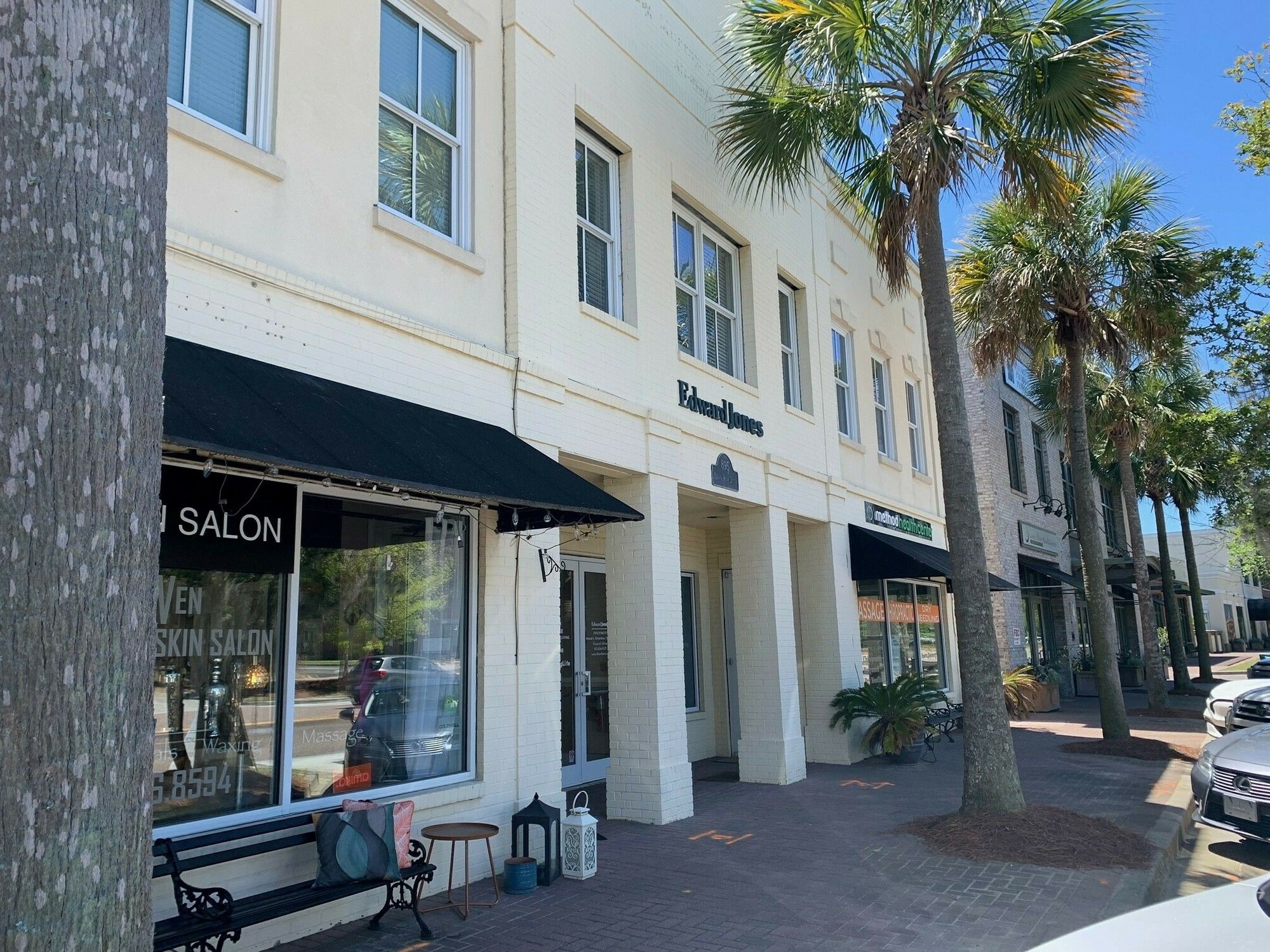 895 Island Park Dr, Charleston, SC 29492