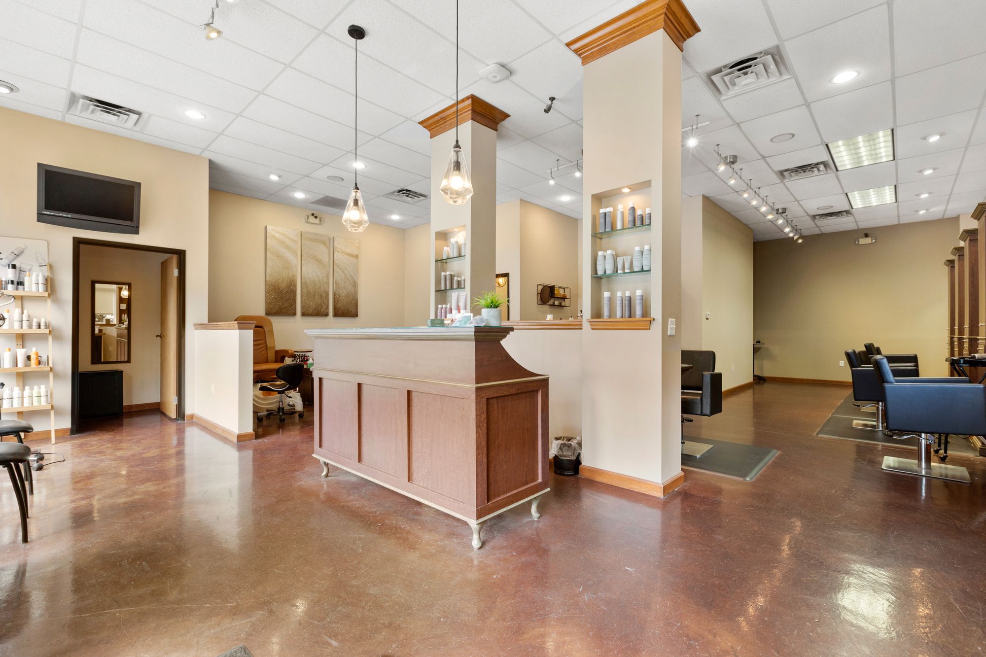 Fully Leased Investment Opportunity Heart of Wayne