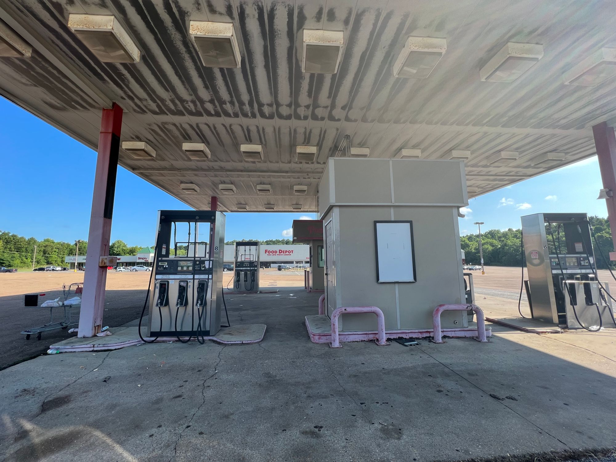 Roses Department Store Opening Q4/2024 Space Available Retail End