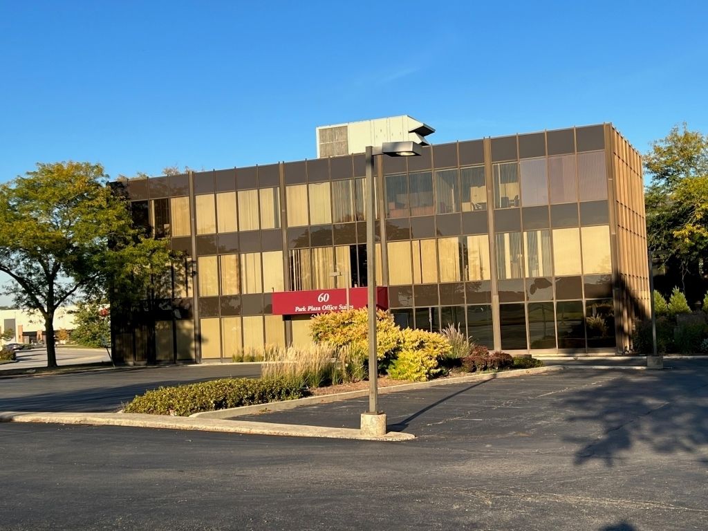 60 Orland Square Dr, Orland Park, IL 60462