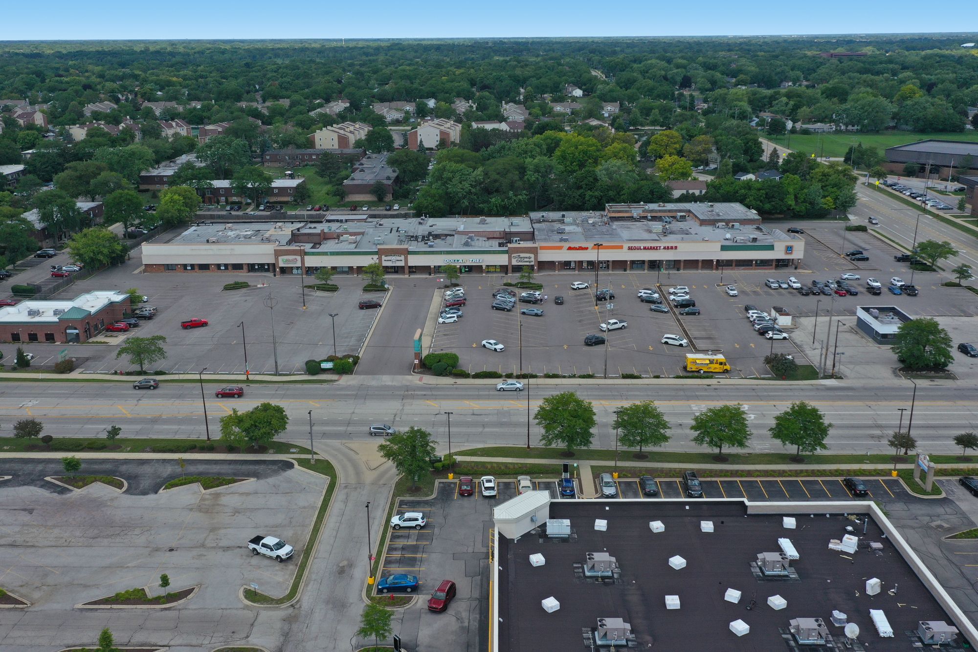 Grocery Anchored Retail Center in Buffalo Grove (Chicago MSA) Value