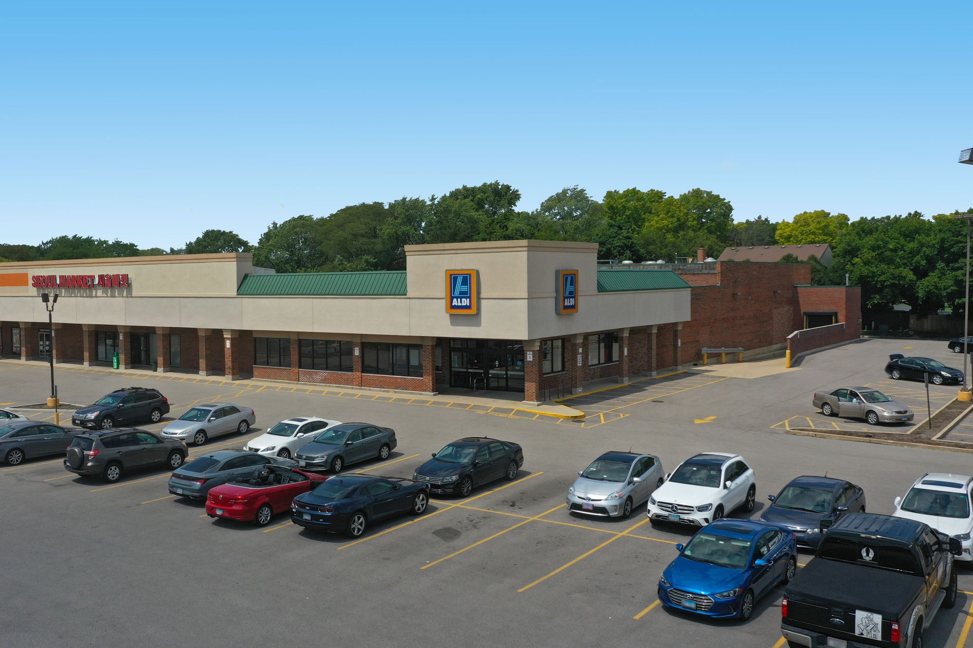 Grocery Anchored Retail Center in Buffalo Grove (Chicago MSA) Value