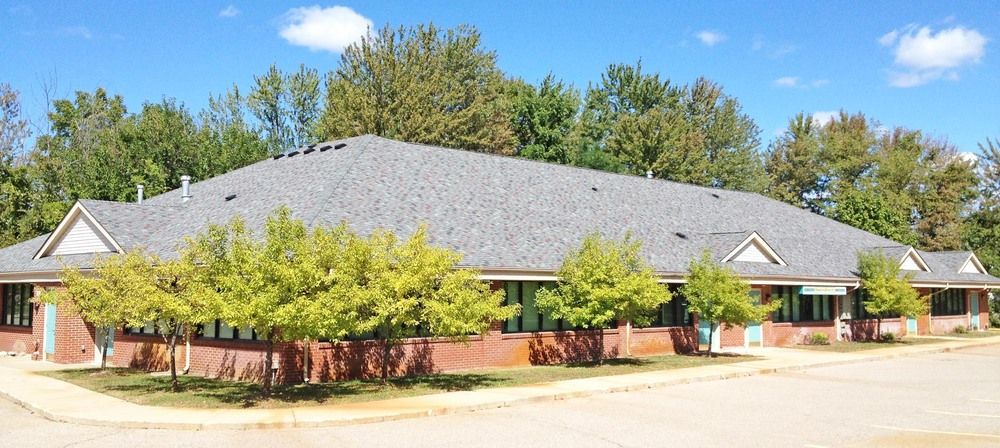 55 N Pond Dr, Walled Lake, MI 48390
