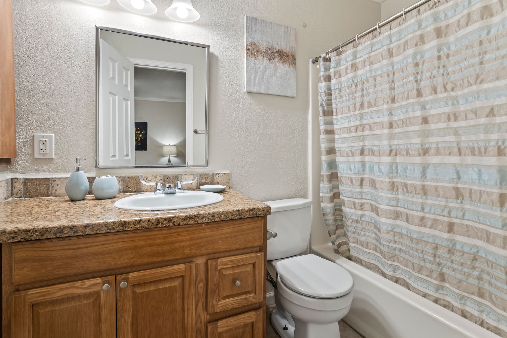 Pecan & Villa Apartments 1113 S Betty Ave & 1500 S Calvin Ave