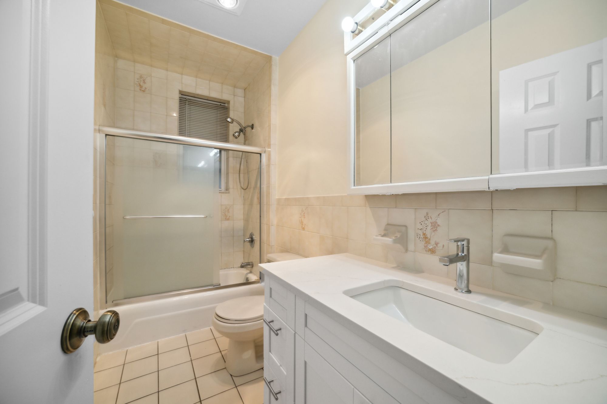 290 Lakeview Ave , Clifton, NJ for sale