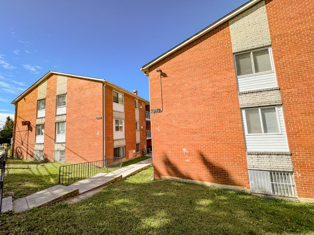 12th Place Apartments