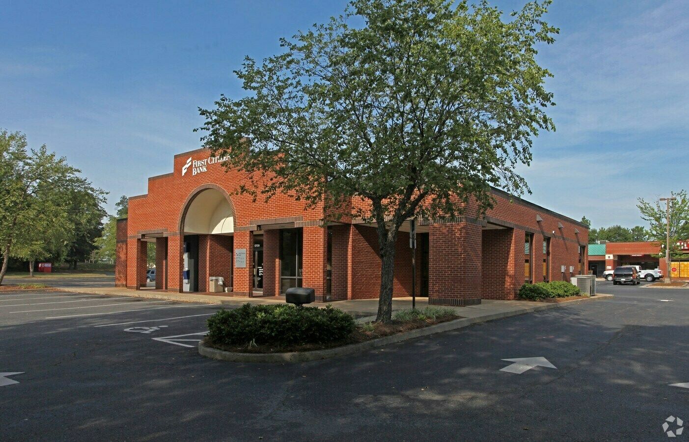 6709 North Tryon St, Charlotte, NC 28202