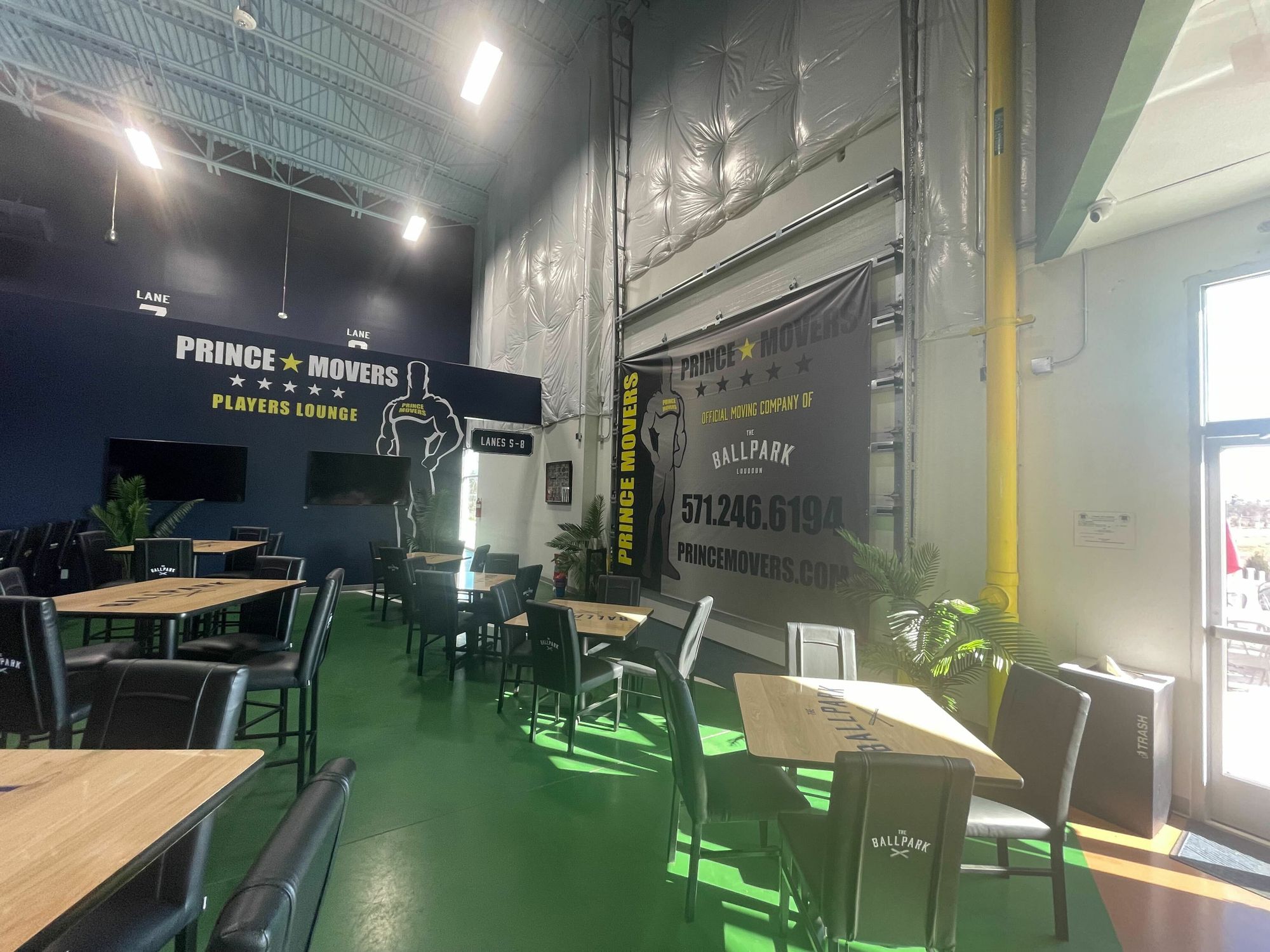 21,600 SF 2nd Gen Athletic / Entertainment Space with Restaurant Area