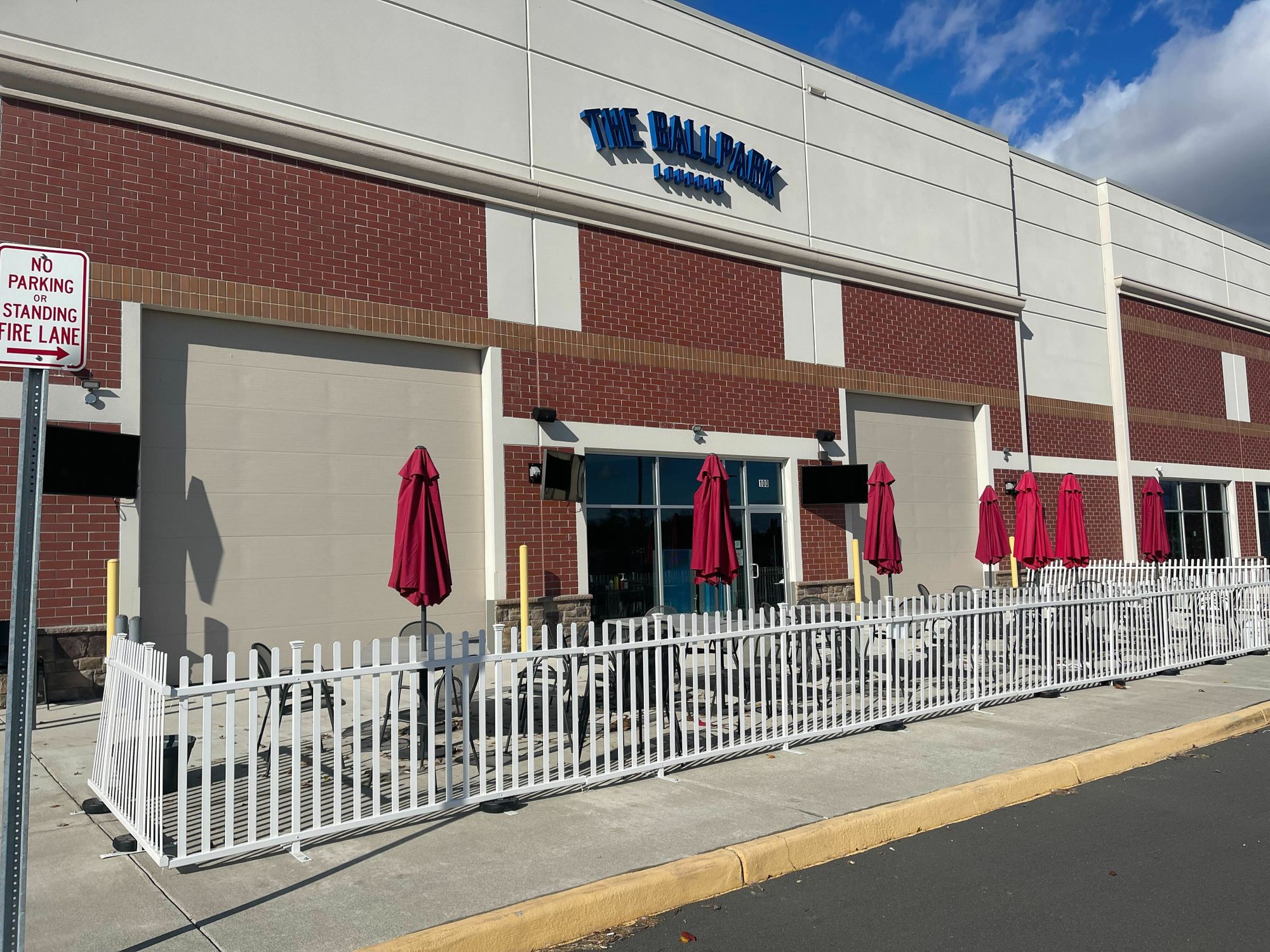 21,600 SF 2nd Gen Athletic / Entertainment Space with Restaurant Area