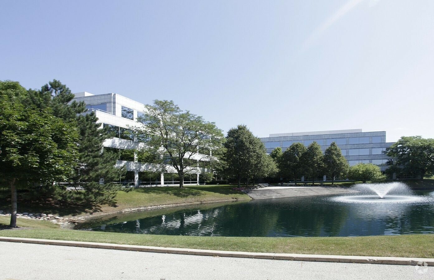 500 Lake Cook Rd, Deerfield, IL 60015