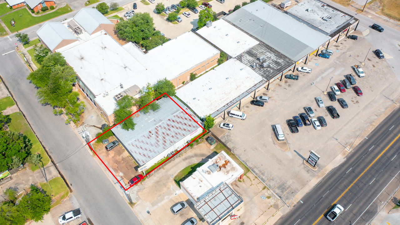 1212 14Th St, Huntsville, TX 77340