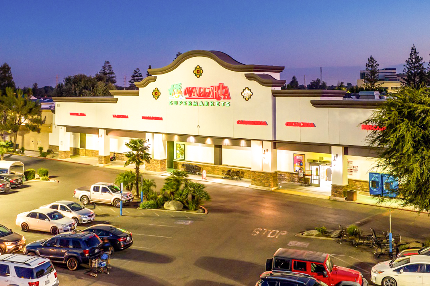 621 E Prosperity Ave, Tulare, CA 93274
