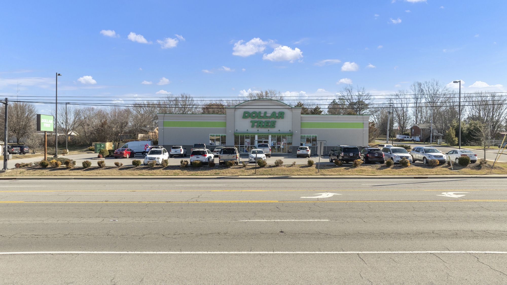 718 S Broadway St, Portland, TN 37148