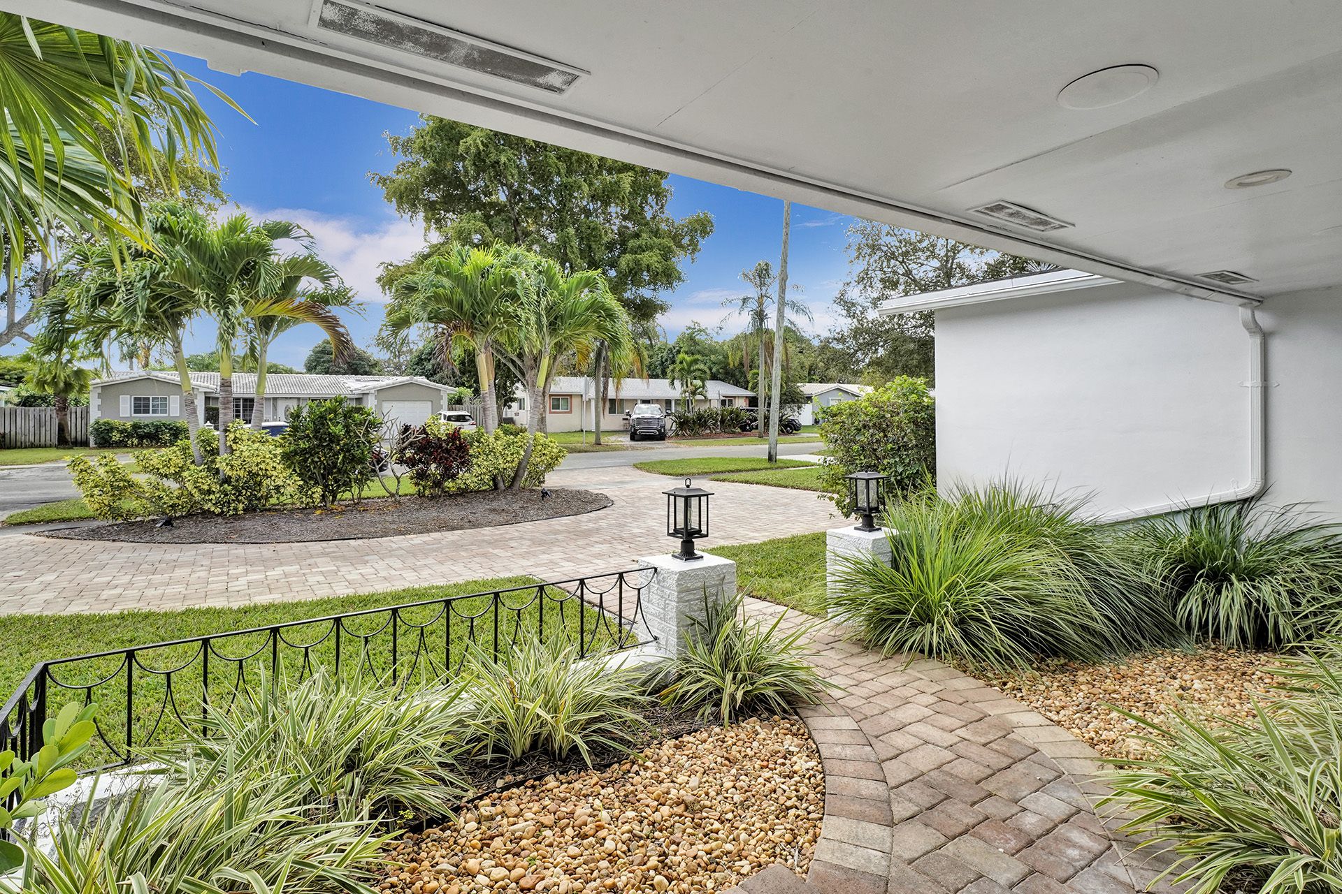 5321 LINCOLN ST HOLLYWOOD, FL 33021