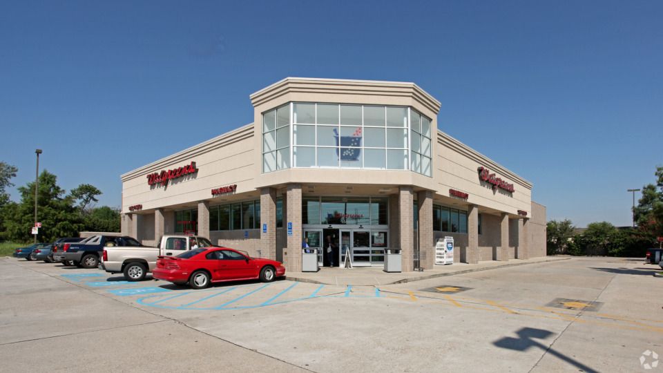 1544 Manhattan Blvd, Harvey, LA 70058