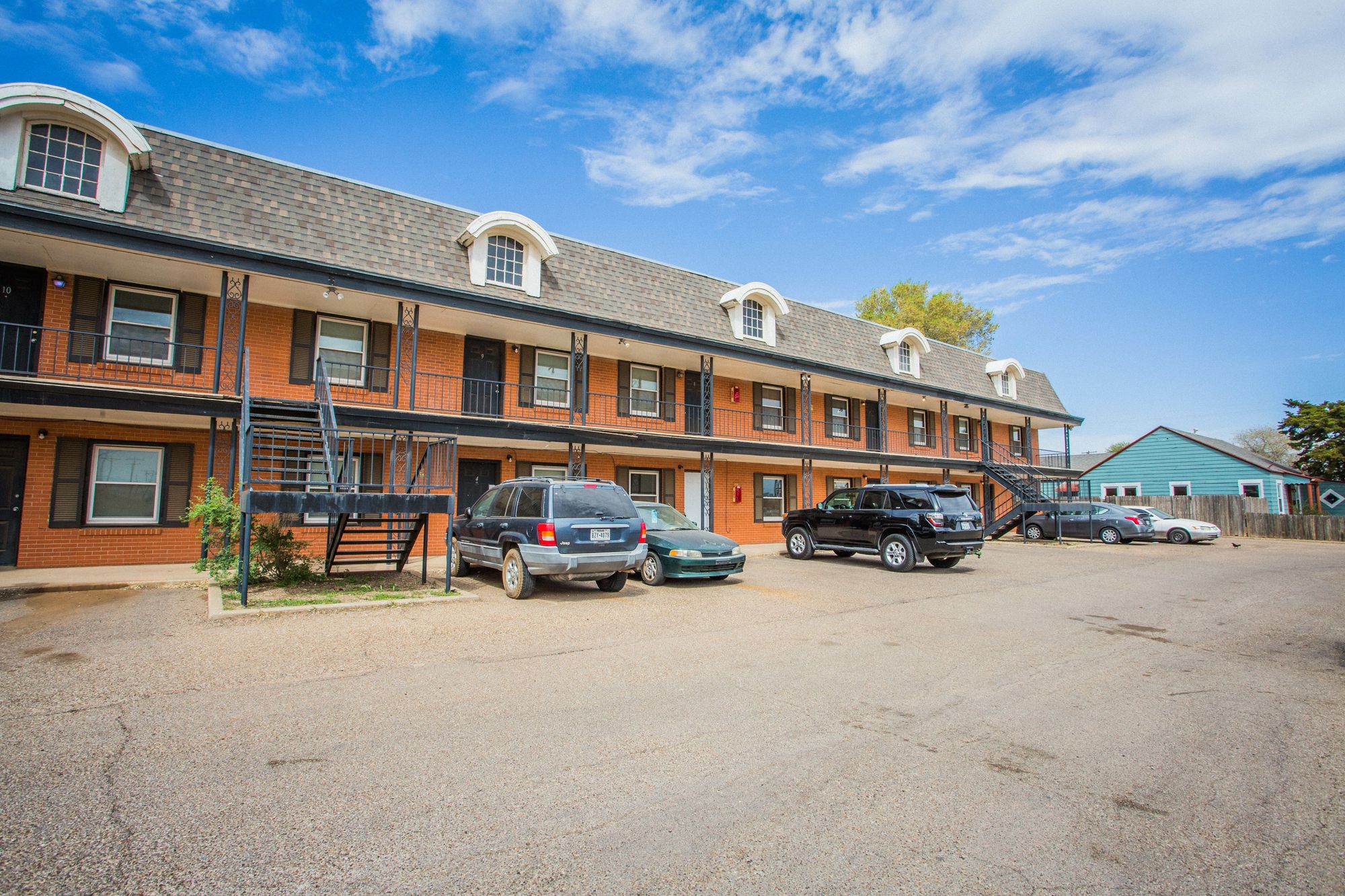 Raider Pointe Apartments