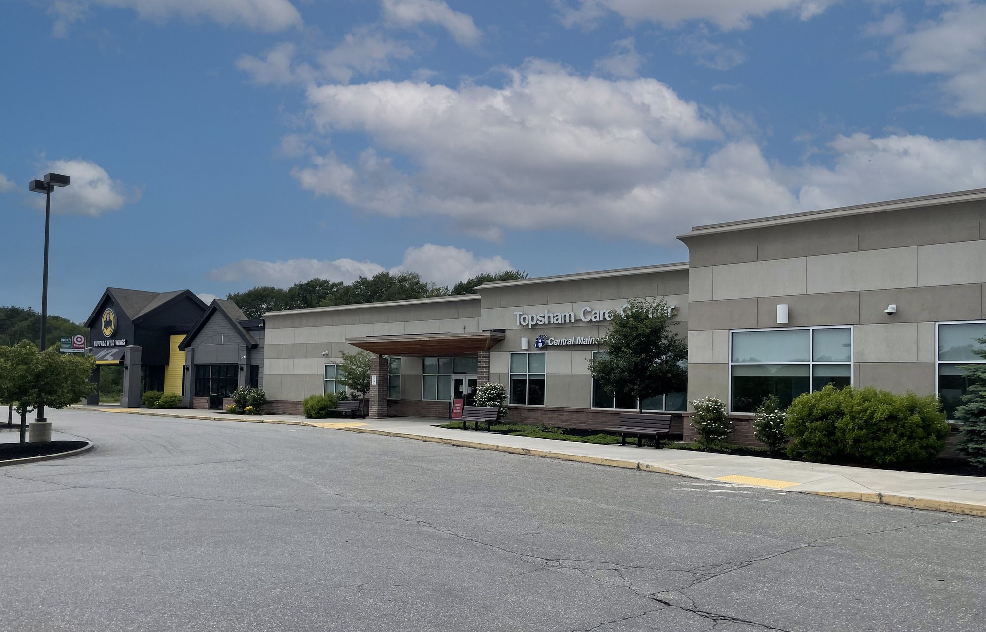 105 Topsham Fair Mall Rd, Topsham, ME 04086