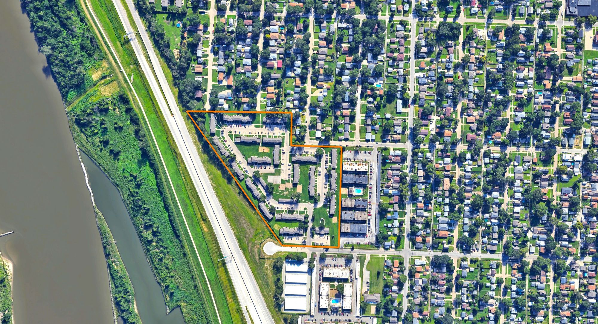 Featherstone Apartments