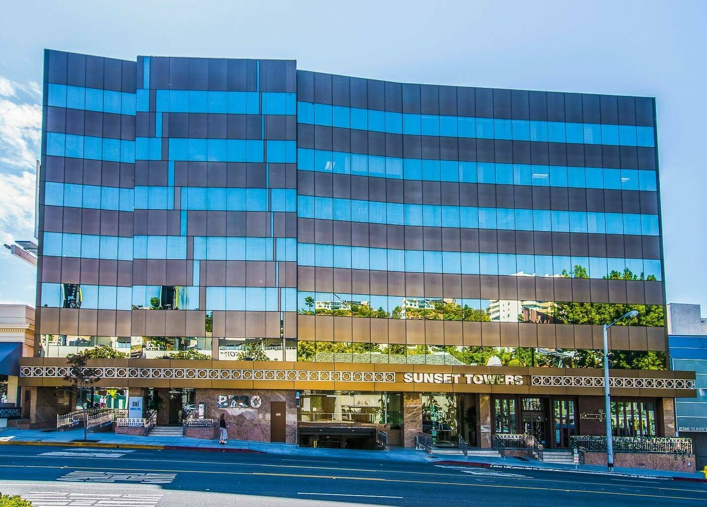 8730 Sunset Blvd West, Hollywood, CA 90069