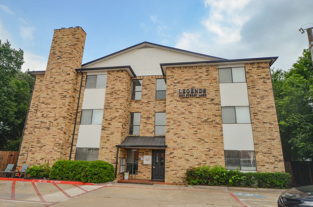 Legends on Storey Lane