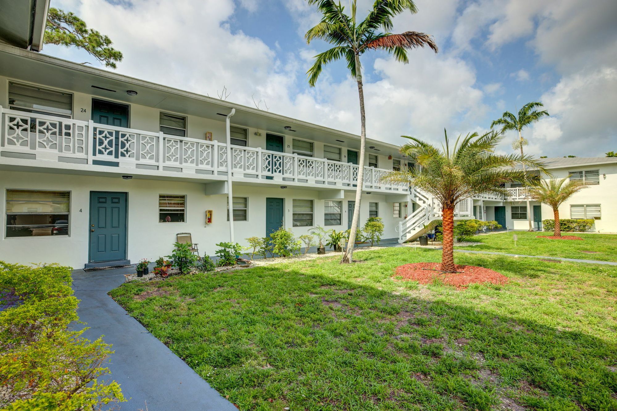 Kings Pointe II Apartments