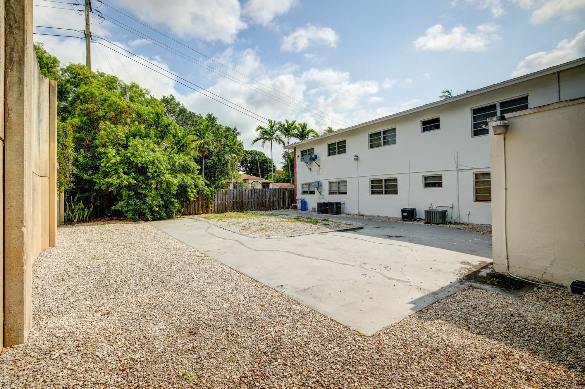 Kings Pointe II Apartments