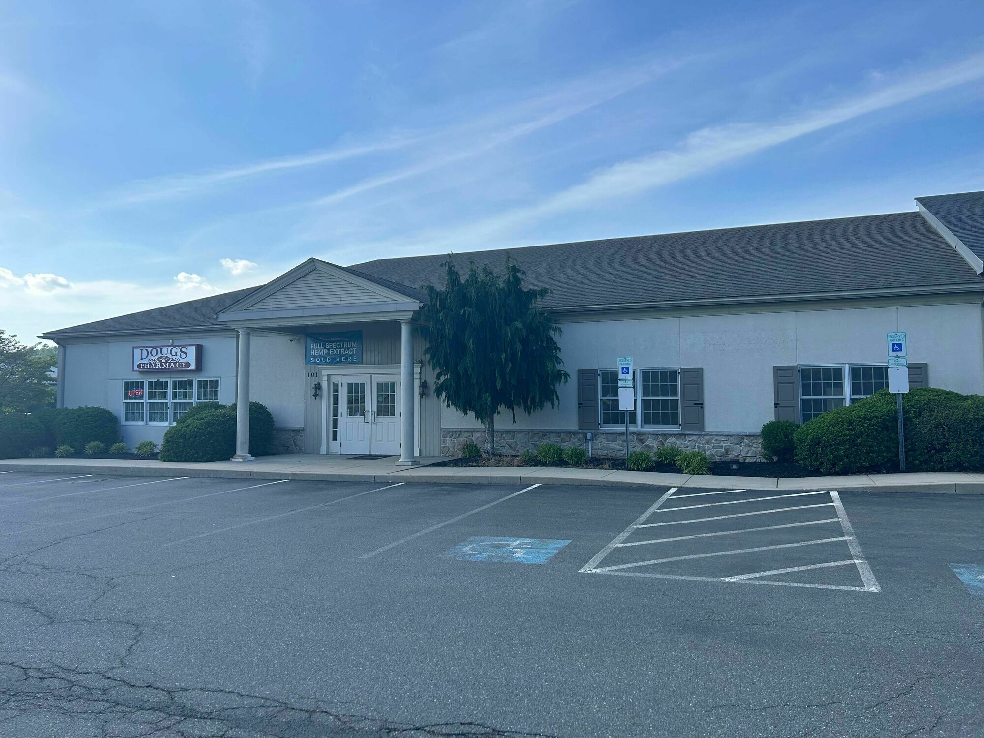 4225 Main St, Elverson, PA 19520