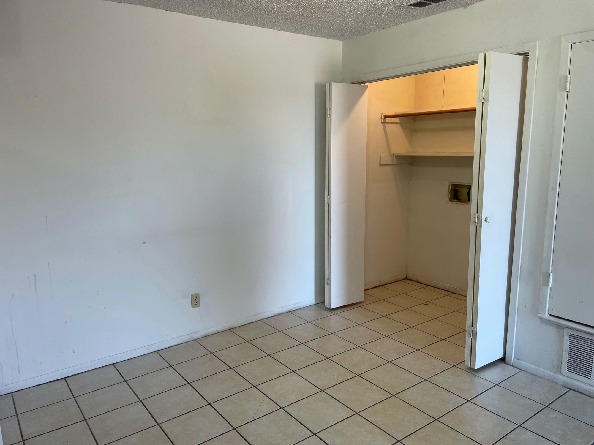 Ridgecrest Apartments