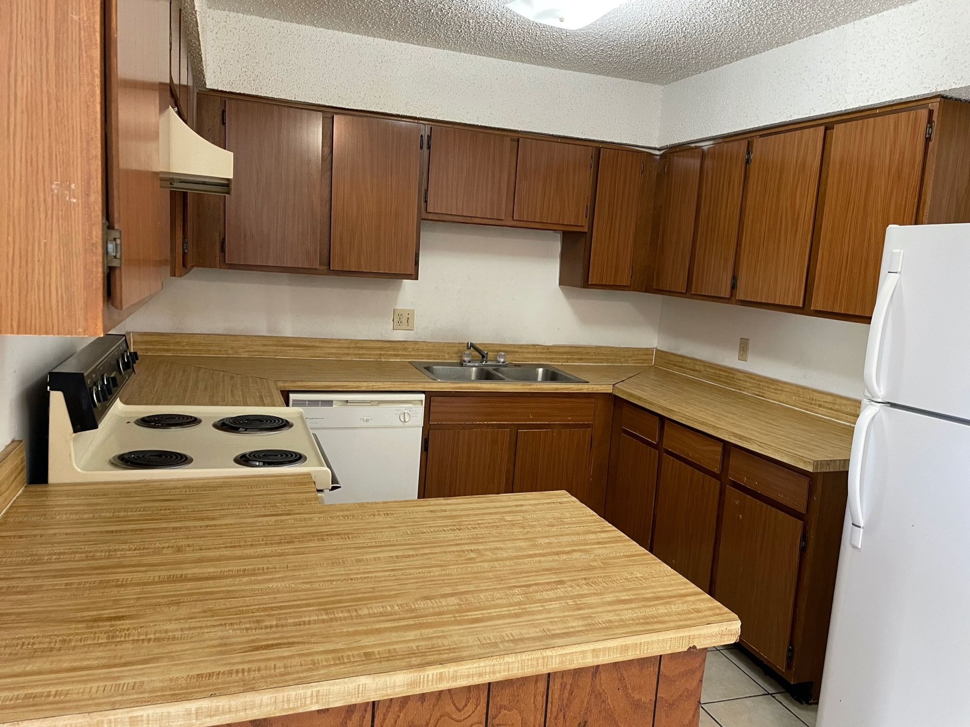 Ridgecrest Apartments