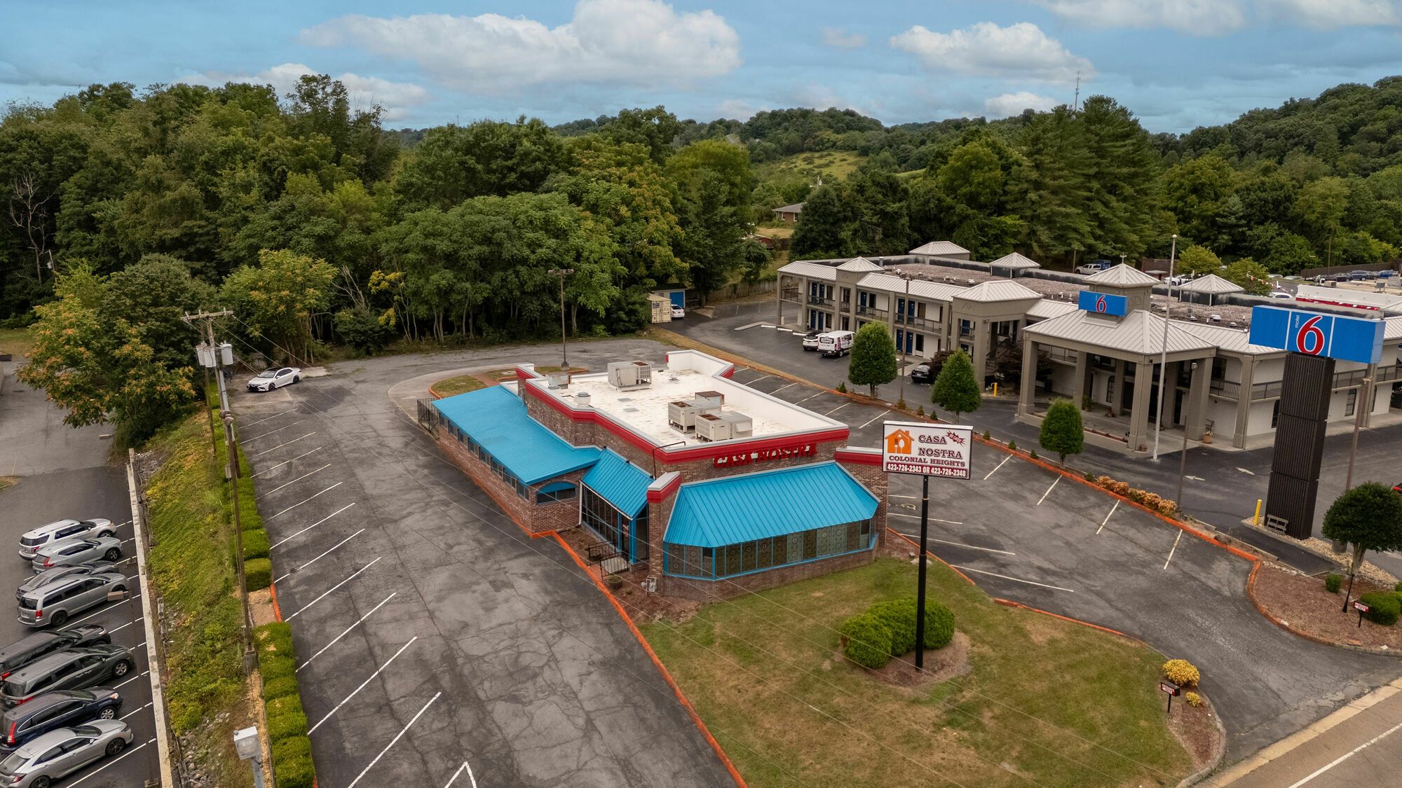 4250 Fort Henry Dr, Kingsport, TN 37663