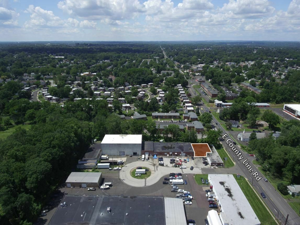 244 E County Line Rd, Hatboro, PA 19040