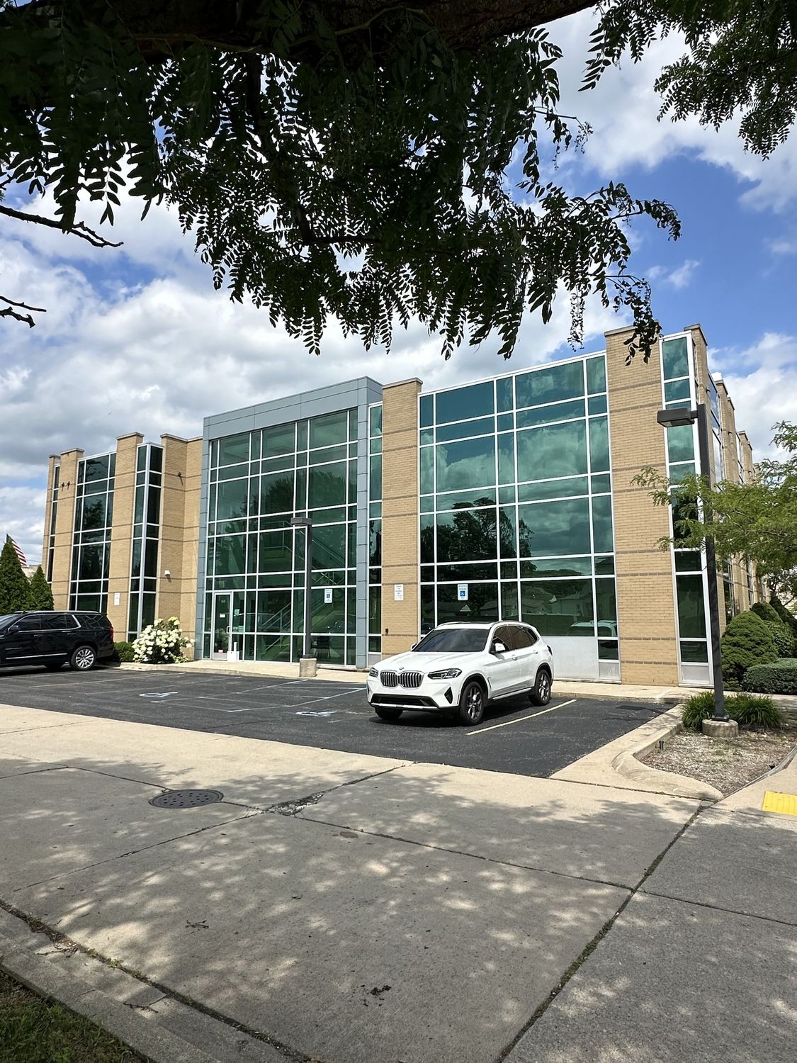 1848 Biddle Ave, Wyandotte, MI 48192