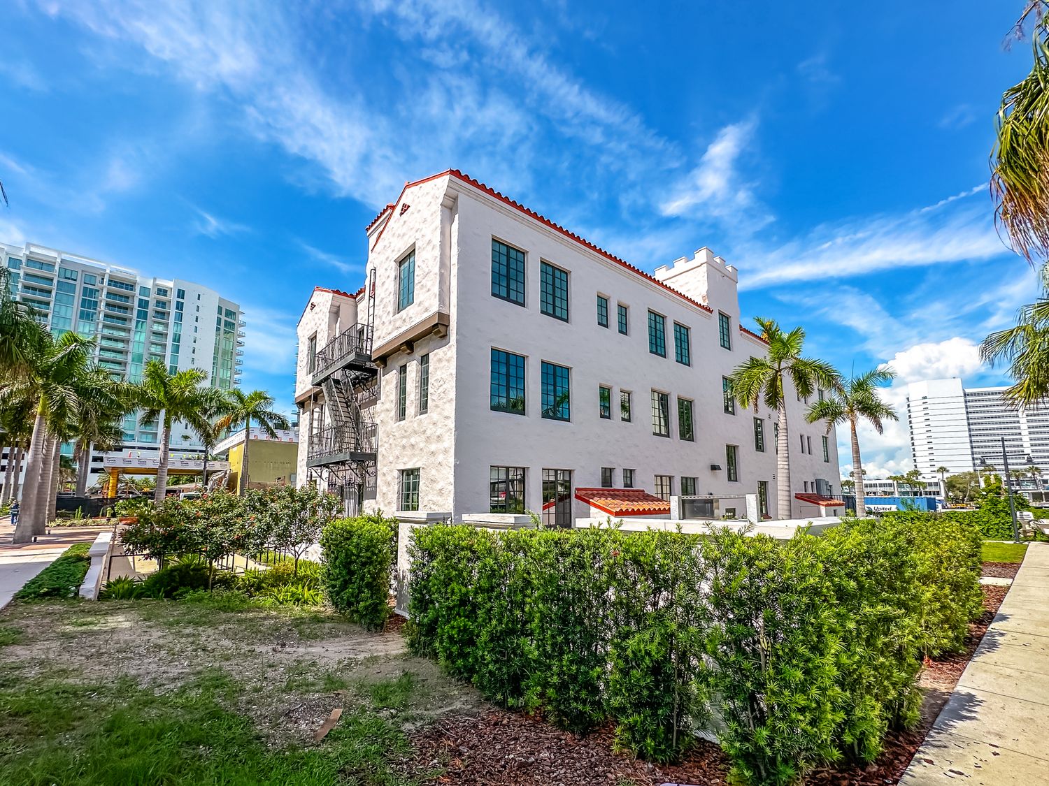 601 Quay Commons Sarasota FL 34236