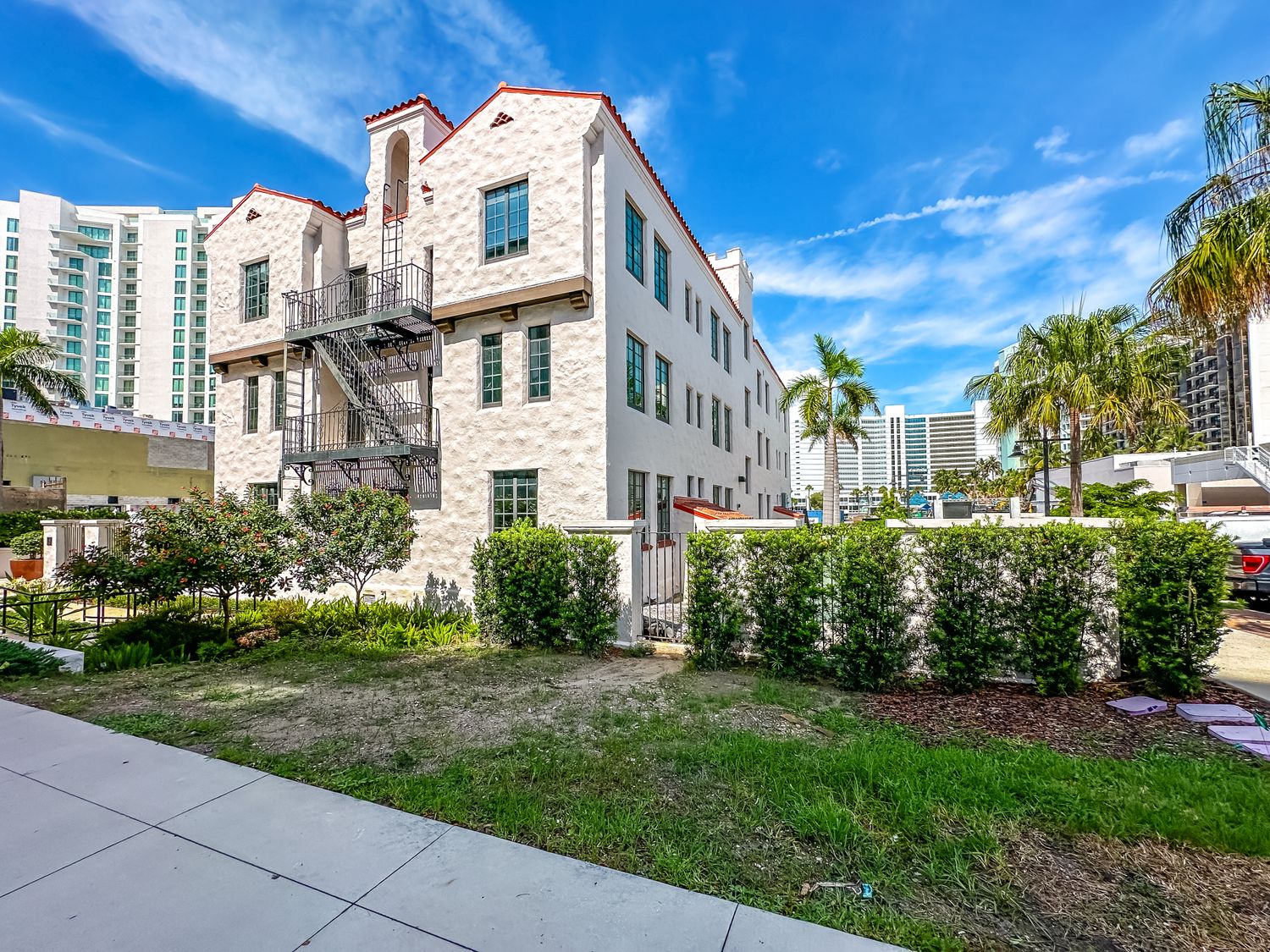 601 Quay Commons Sarasota FL 34236