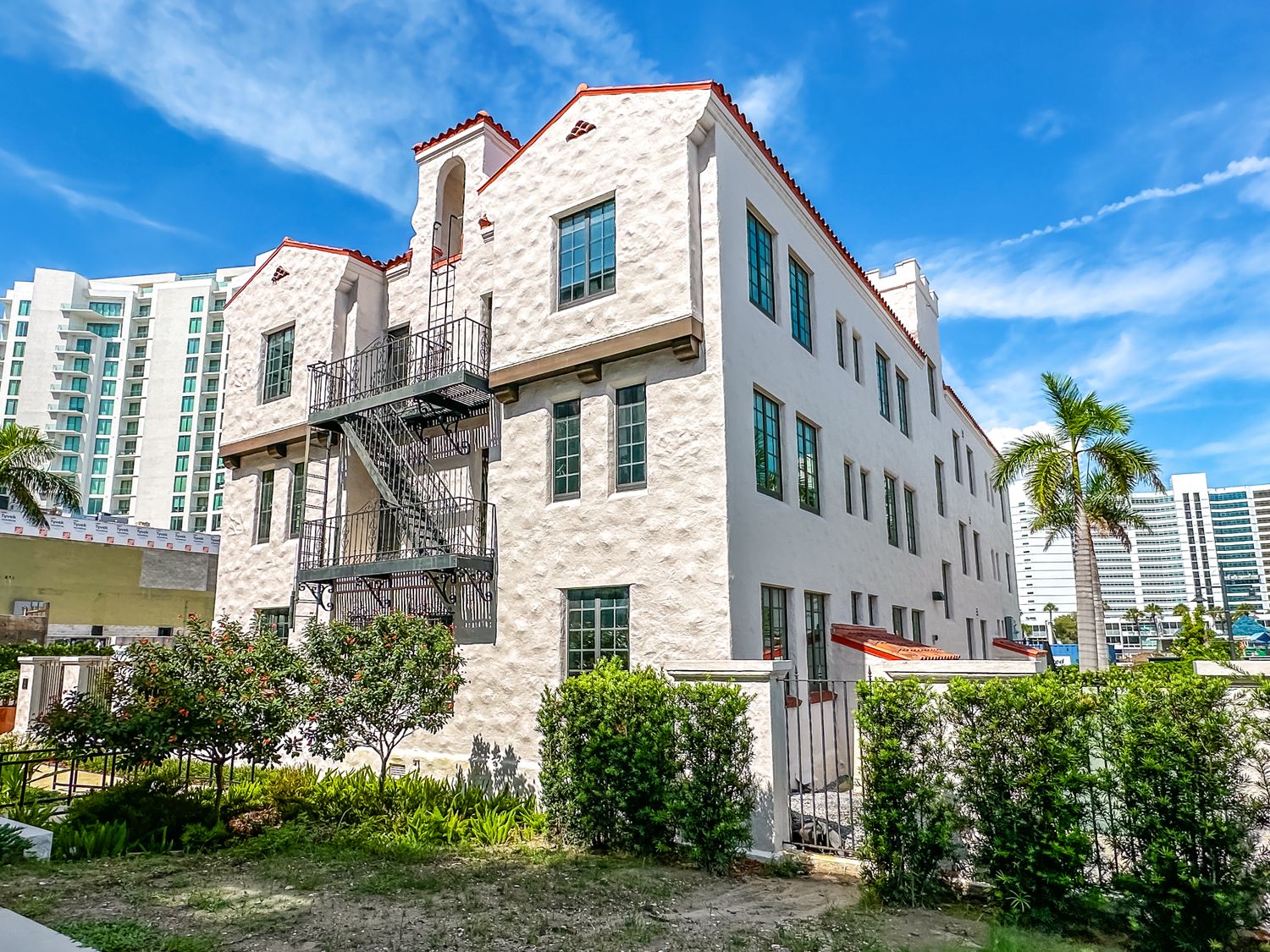 601 Quay Commons Sarasota FL 34236