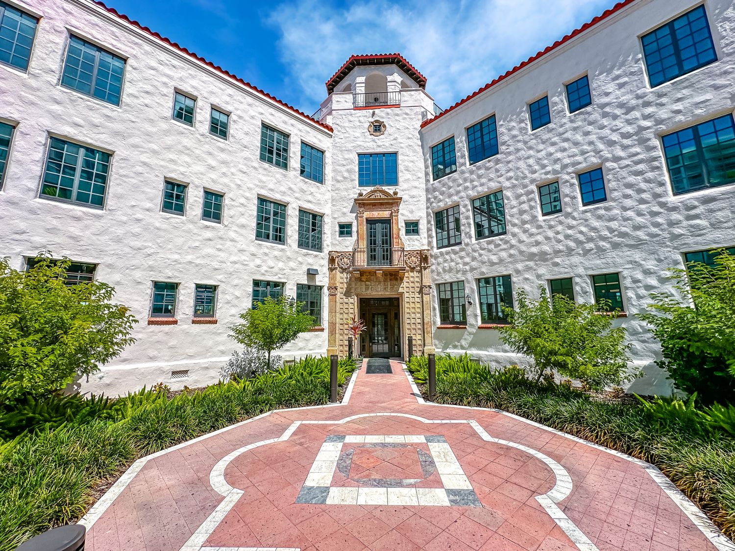 601 Quay Commons Sarasota FL 34236