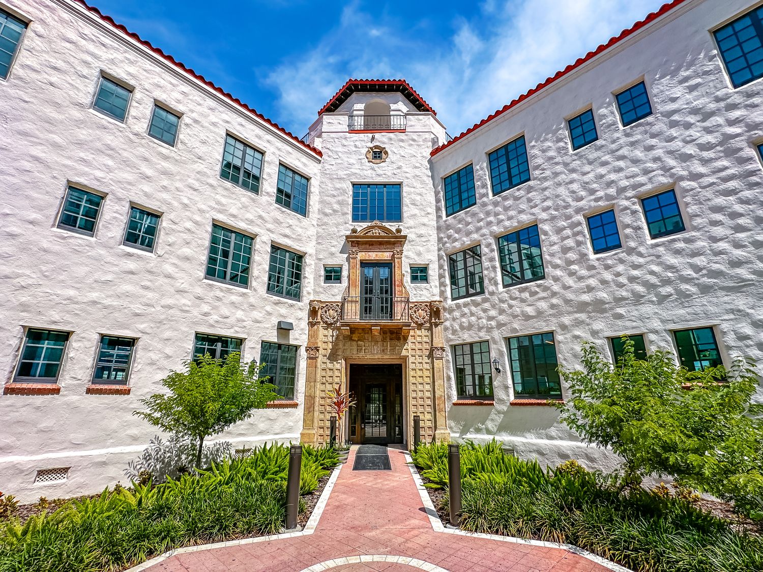 601 Quay Commons Sarasota FL 34236