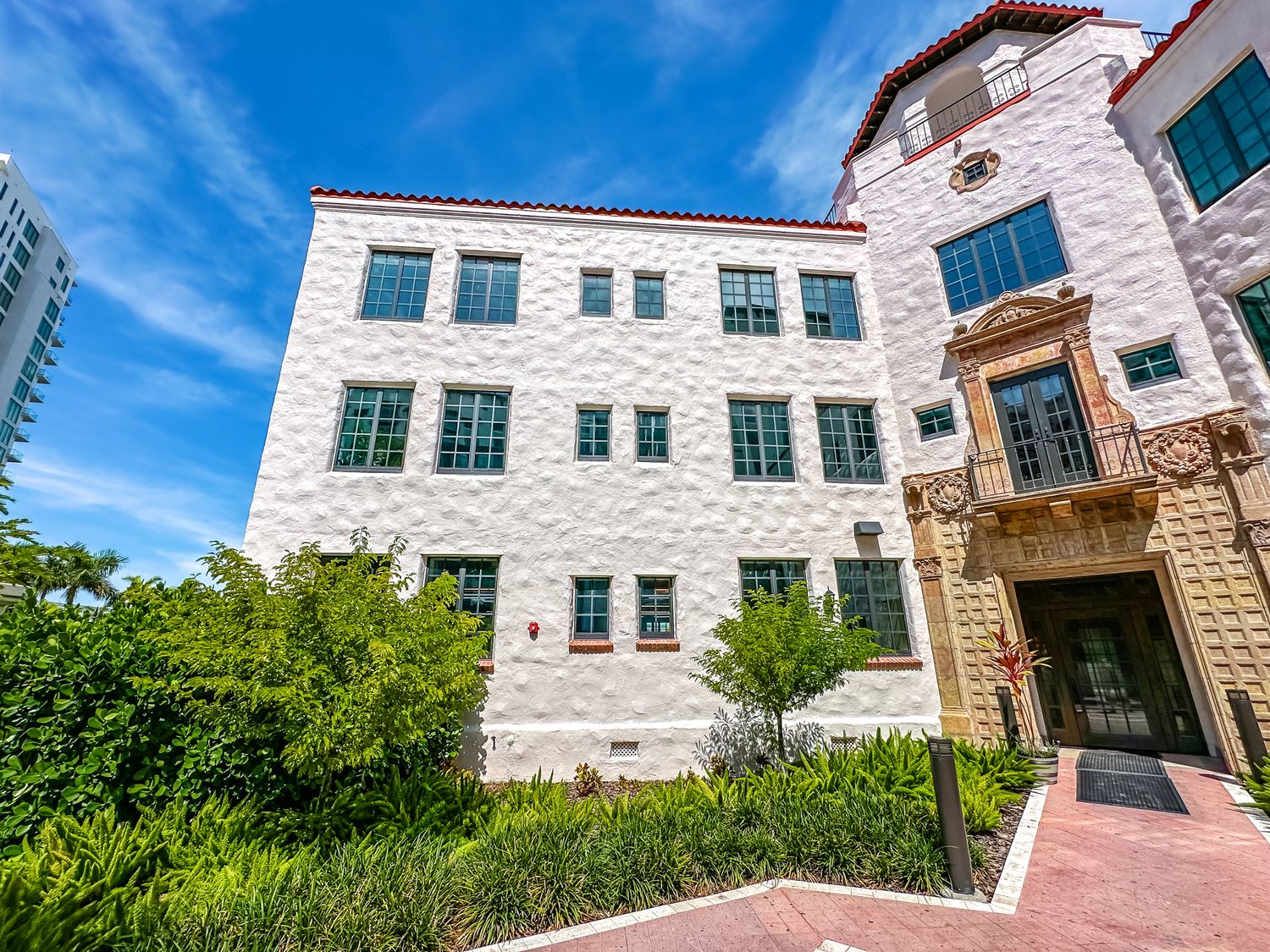 601 Quay Commons Sarasota FL 34236