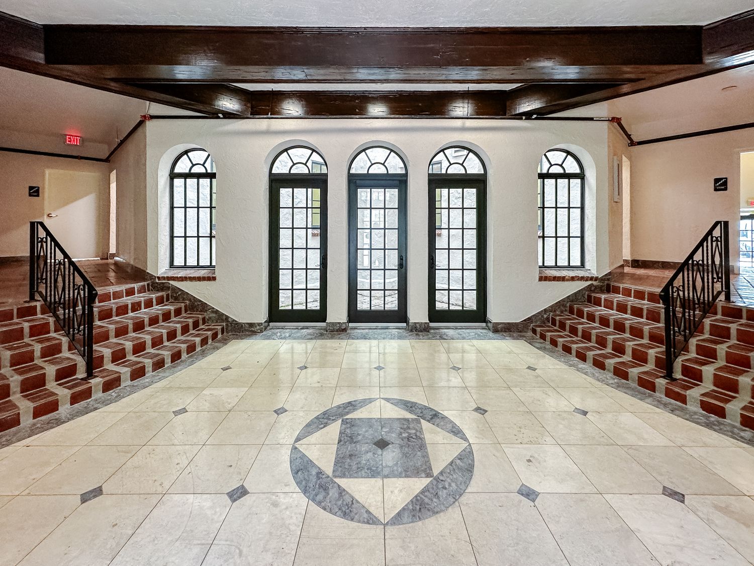 601 Quay Commons Sarasota FL 34236